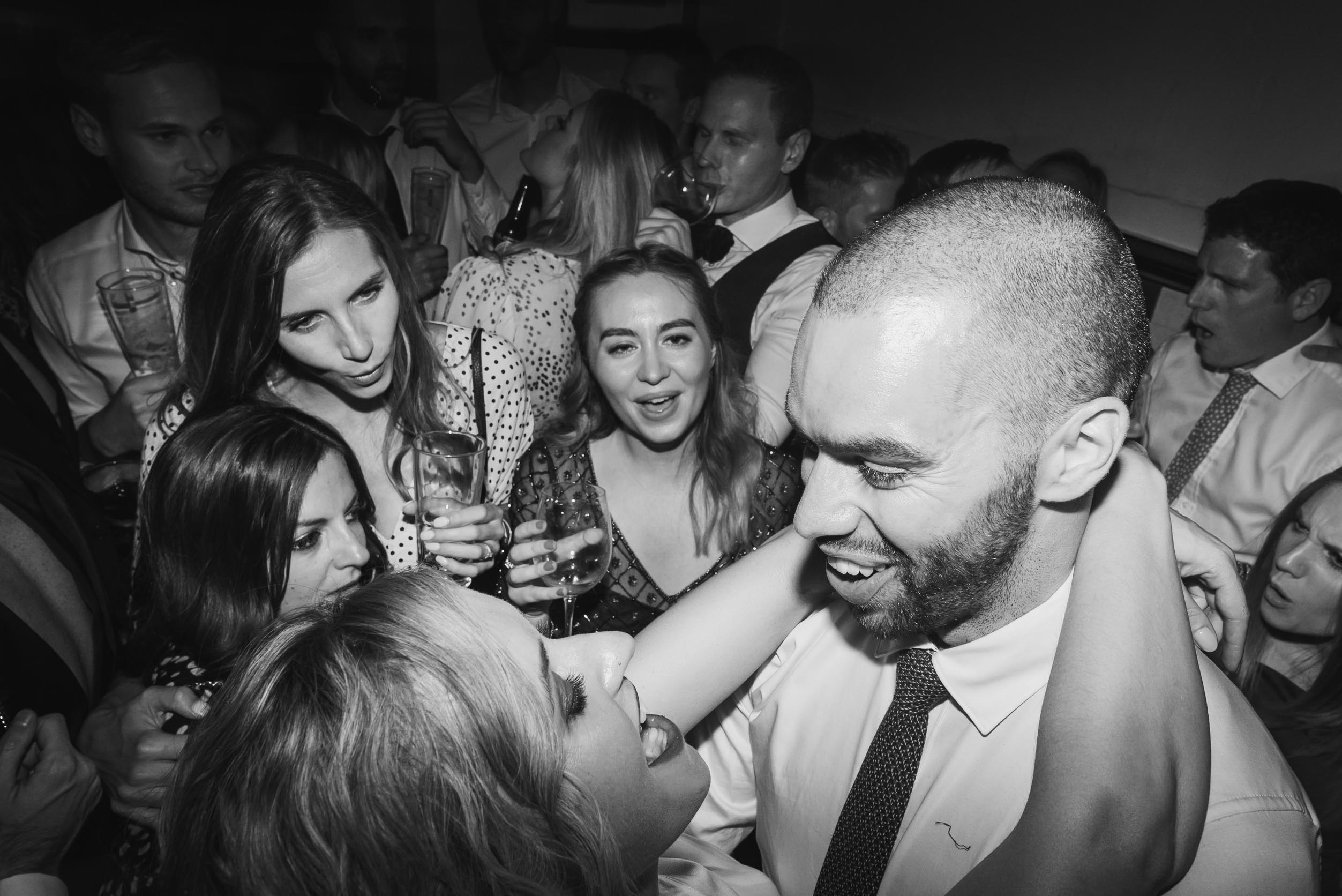 carine bea photography, pub wedding, The Lamb Tavern Leadenhall, crazy dance